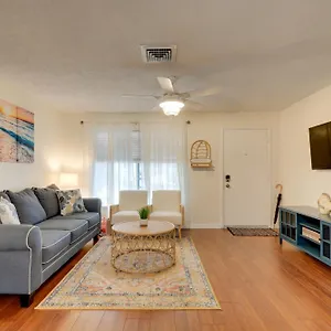 Calming Getaway 9 Mi To Beach! Holiday home